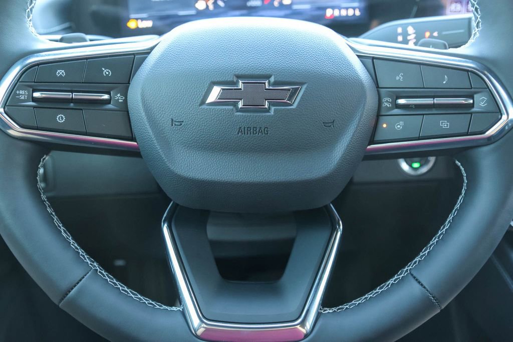 New 2026 Chevrolet Traverse LT w/ Midnight/Sport Edition FWD image 23