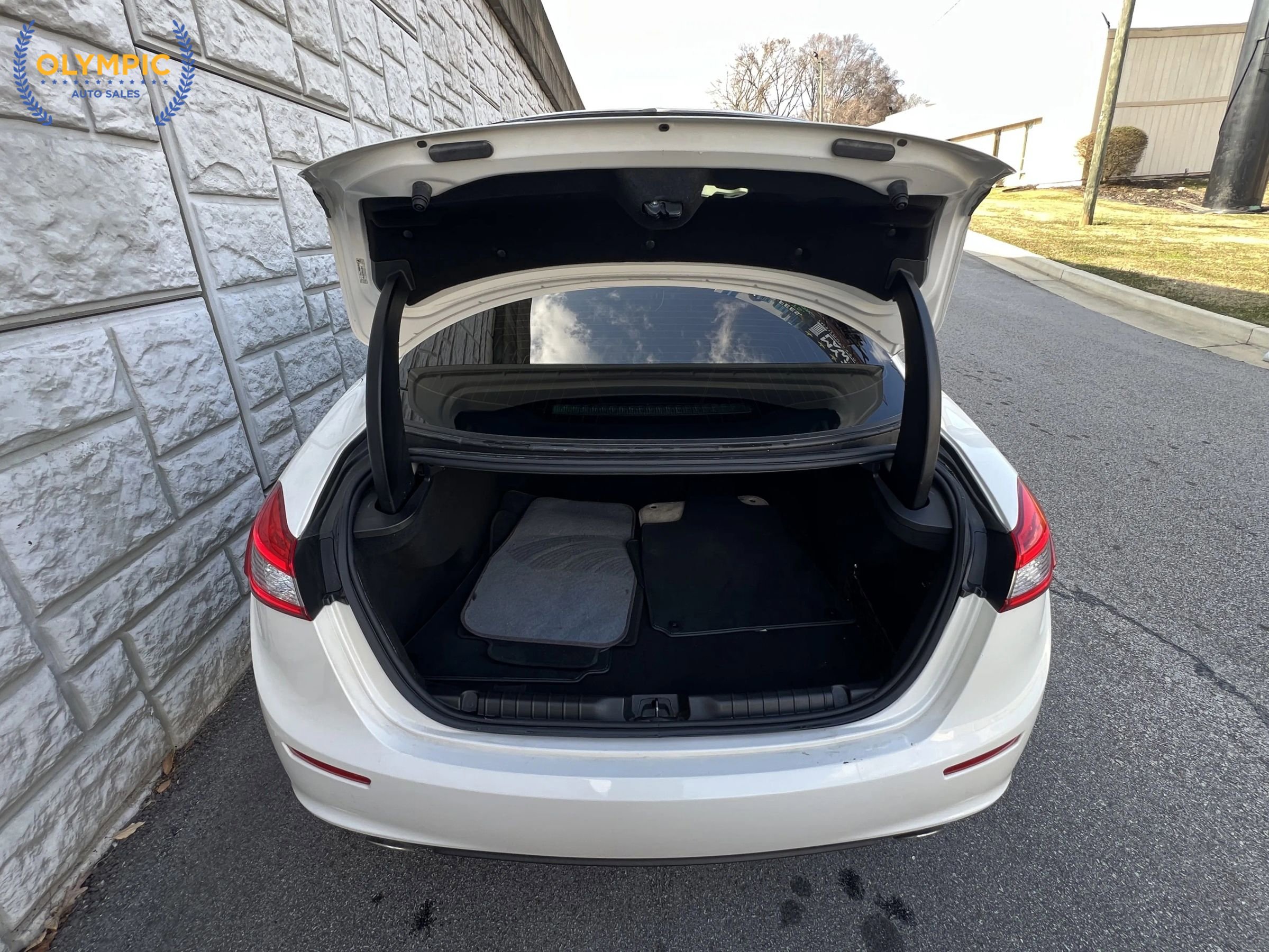 Used 2016 Maserati Ghibli image 48