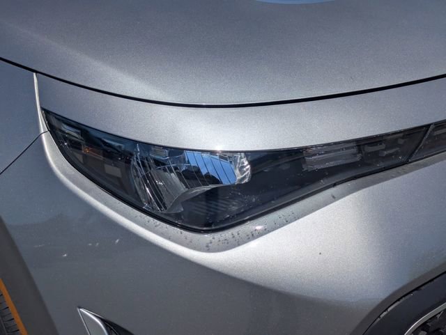 Used 2025 Kia Soul LX image 9