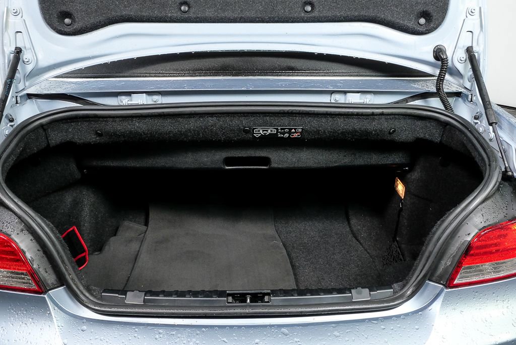 Used 2011 BMW 128i Convertible image 26