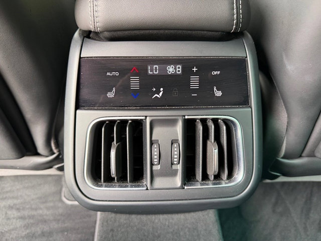 Used 2023 Maserati Grecale GT AWD/4WD image 18
