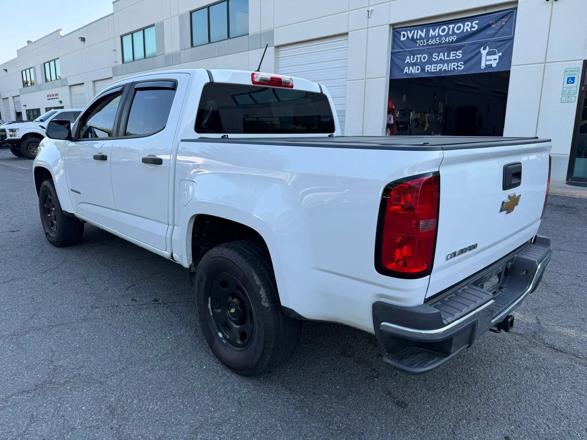 Used 2019 Chevrolet Colorado W/T RWD image 13