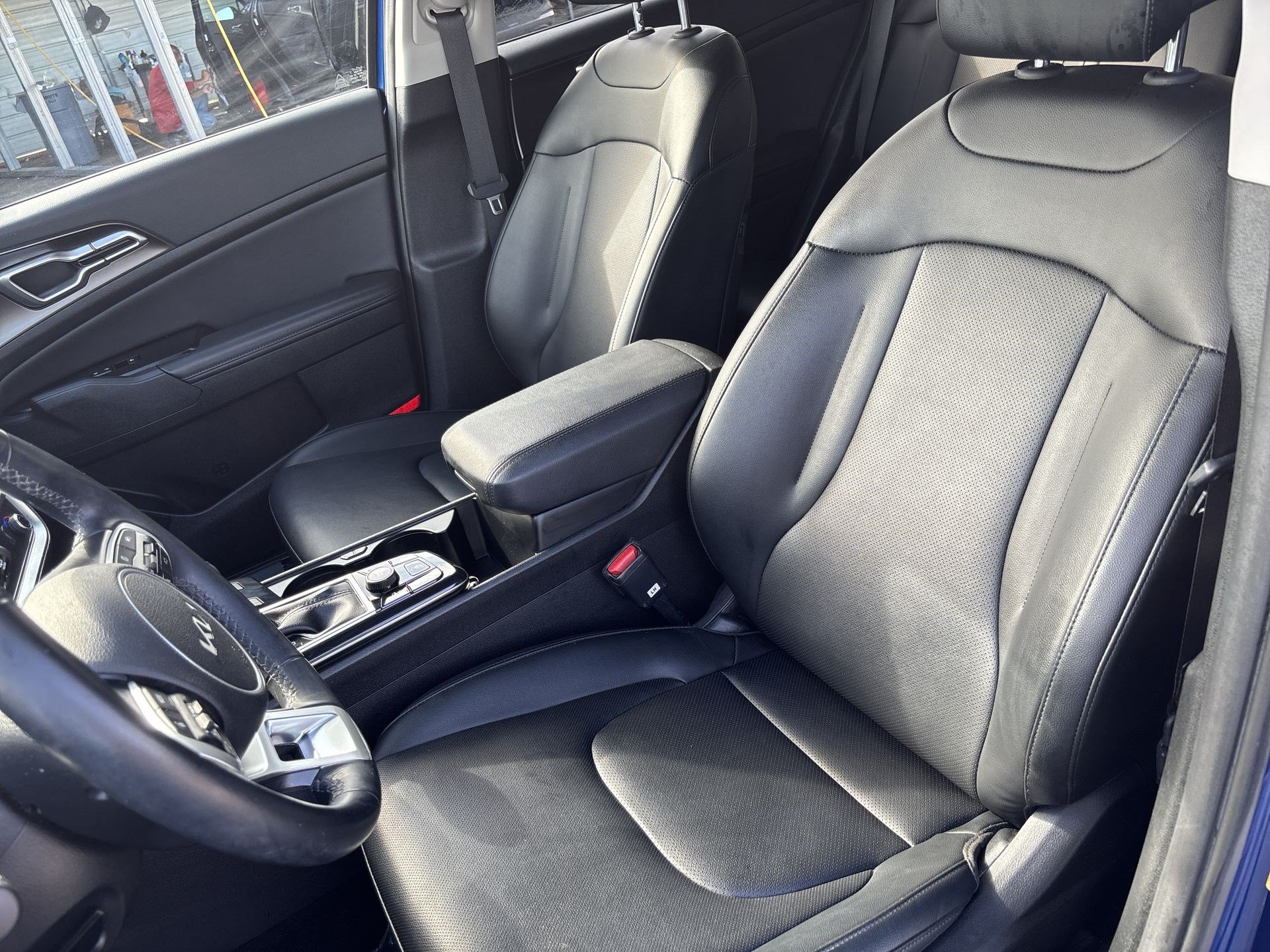 Used 2024 Kia Sportage EX FWD image 13