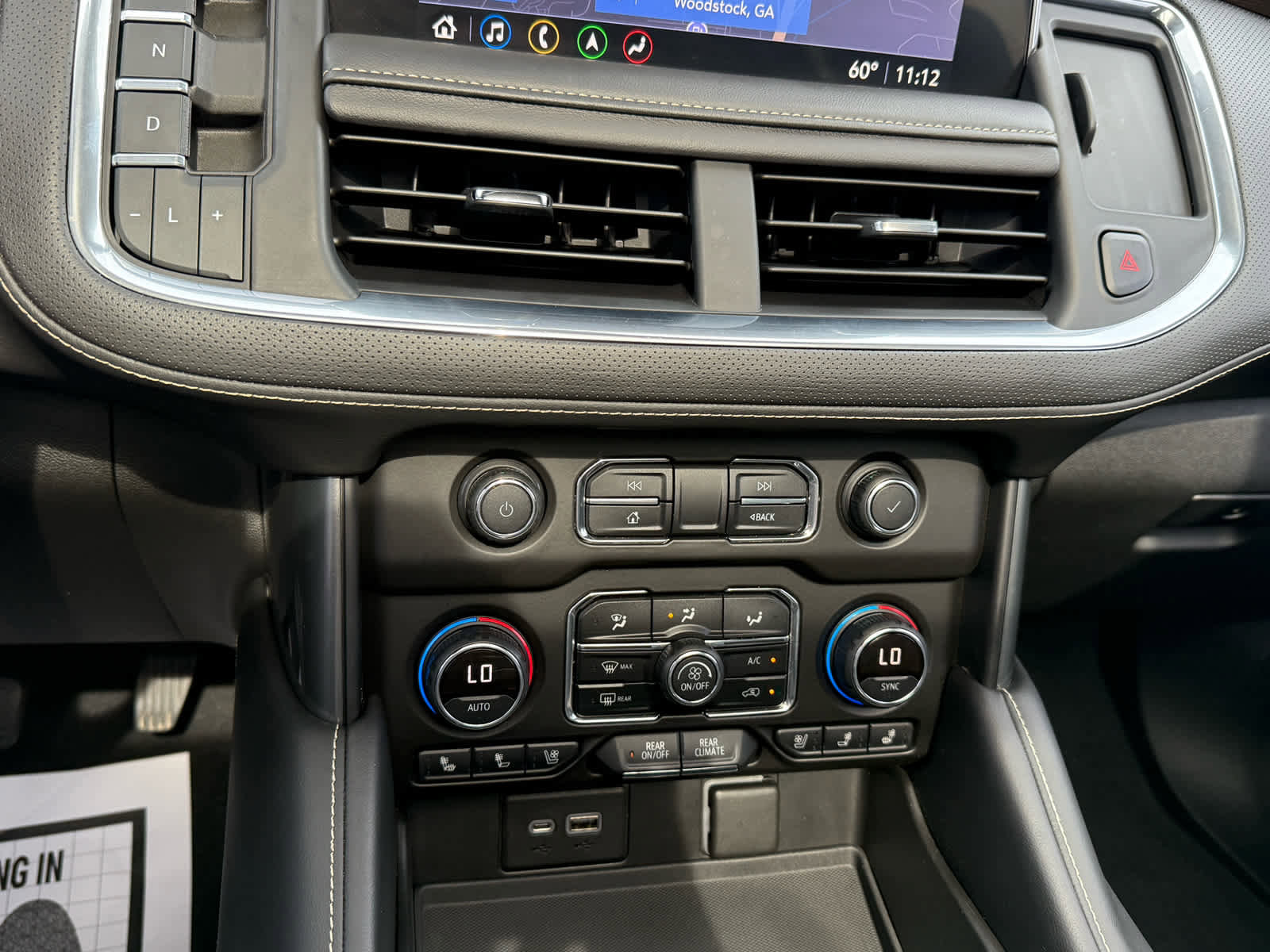 Used 2021 Chevrolet Tahoe Premier w/ Premium Package AWD/4WD image 19
