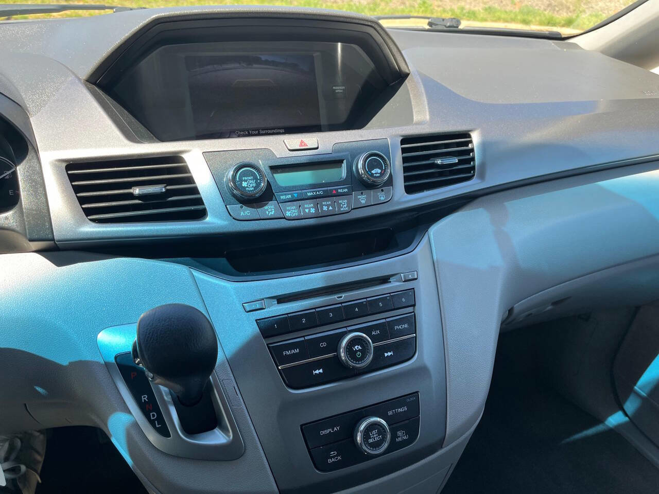 Used 2014 Honda Odyssey LX image 17