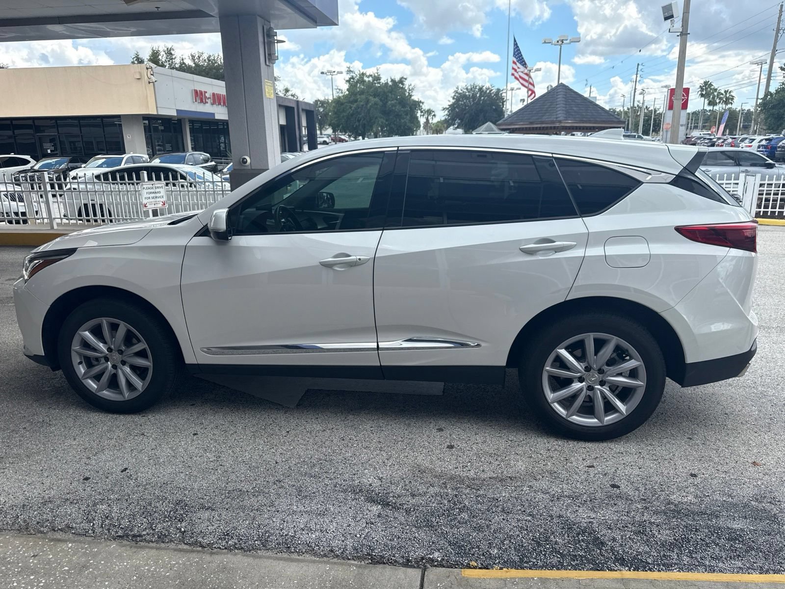 Used 2024 Acura RDX SH-AWD image 9