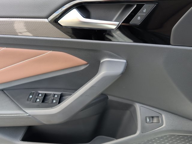 New 2027 Volkswagen Jetta SEL FWD image 10