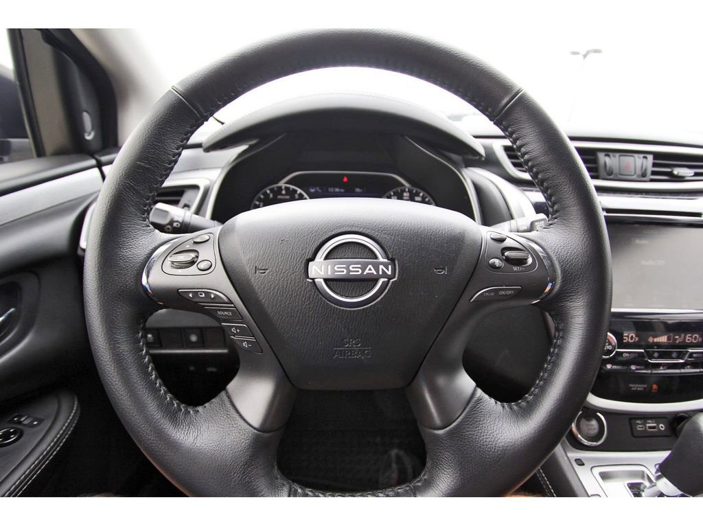 Used 2023 Nissan Murano SV image 14