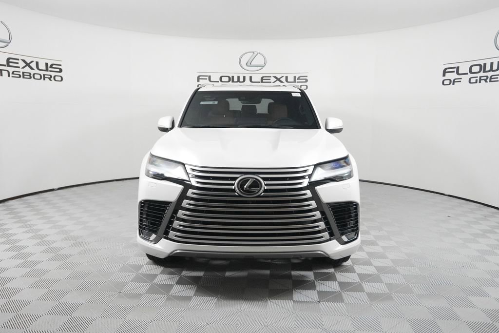 Used 2024 Lexus LX 600 4WD w/ Luxury Package image 2