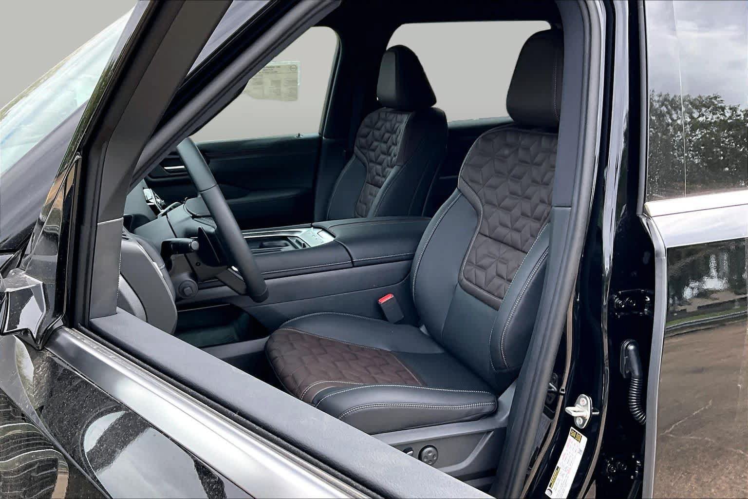 New 2027 Nissan Armada Platinum AWD/4WD image 16