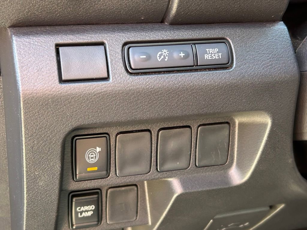 Used 2026 Nissan Frontier SV image 22