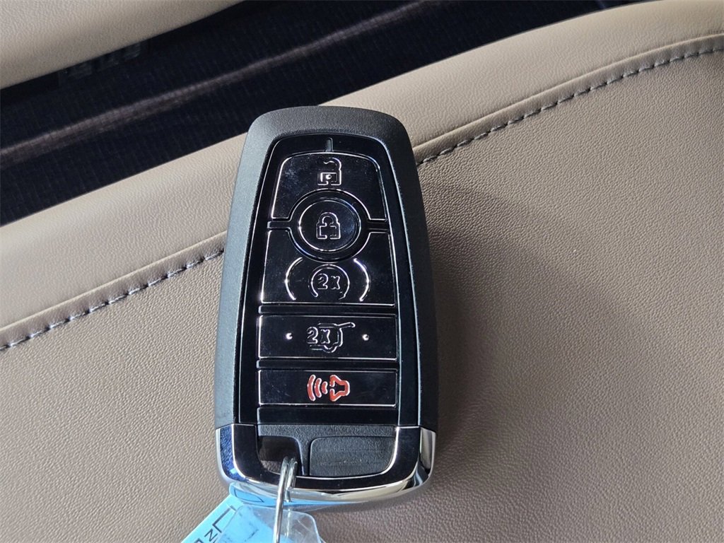 New 2026 Lincoln Navigator L Black Label image 23