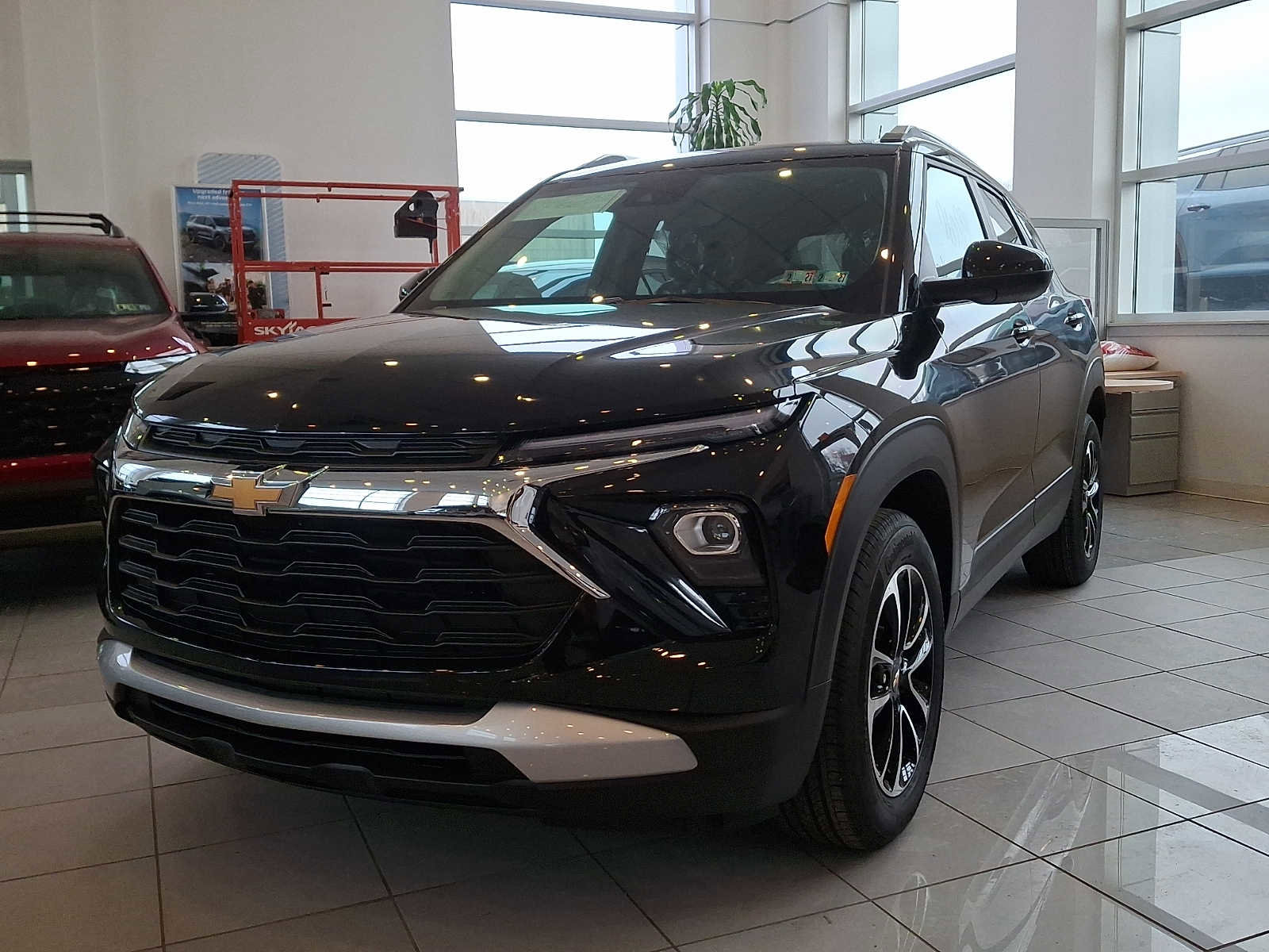 New 2026 Chevrolet TrailBlazer LT w/ Driver Confidence Package FWD image 3