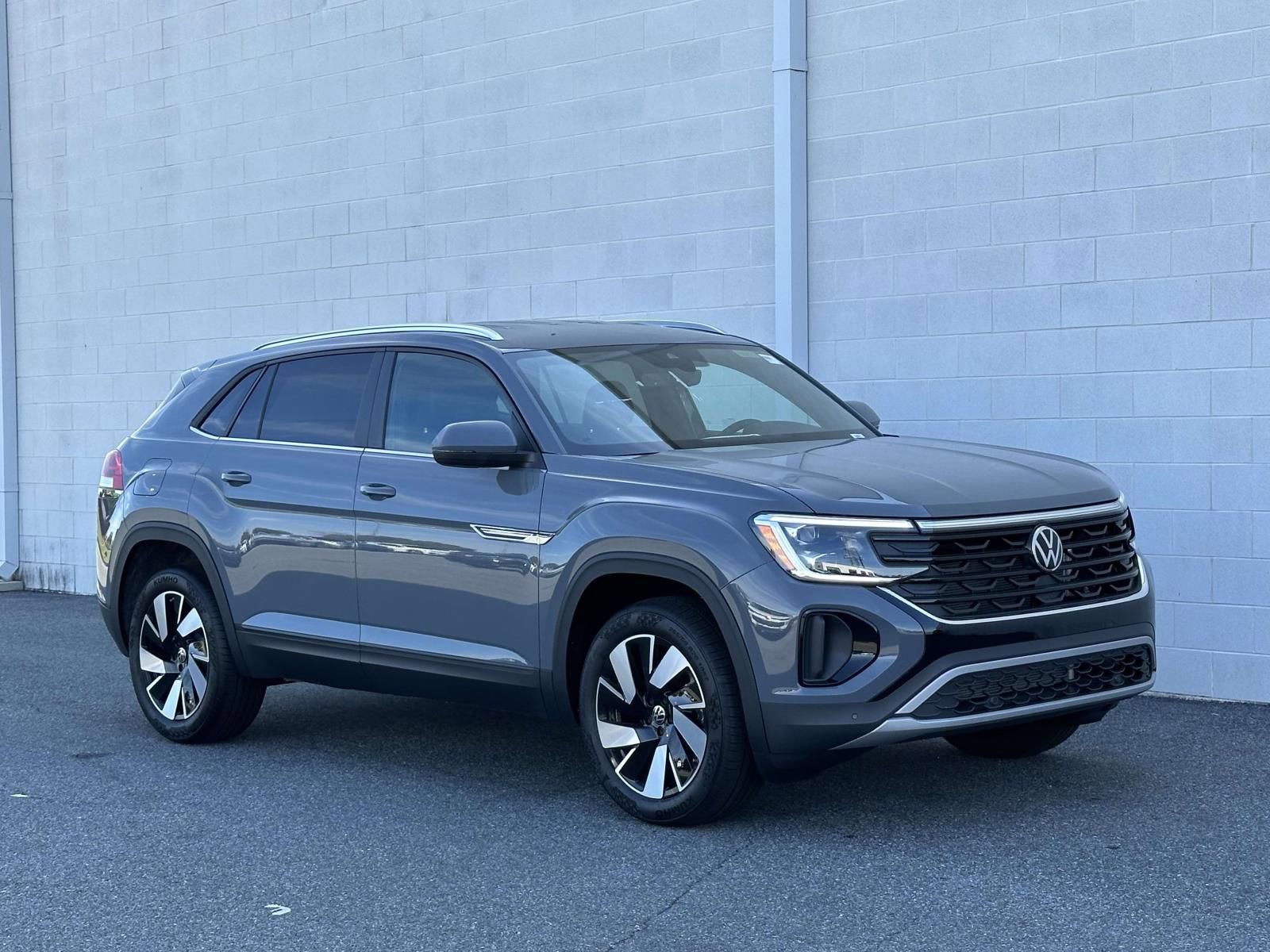 New 2026 Volkswagen Atlas Cross Sport SE image 8