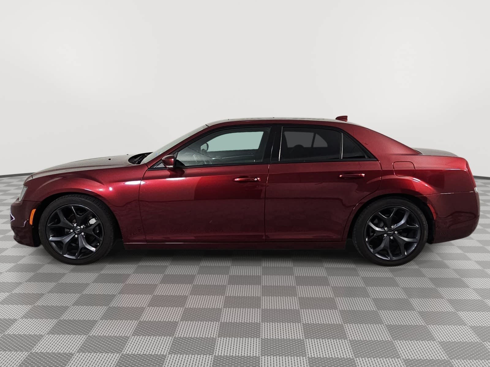 Used 2023 Chrysler 300 S RWD image 5