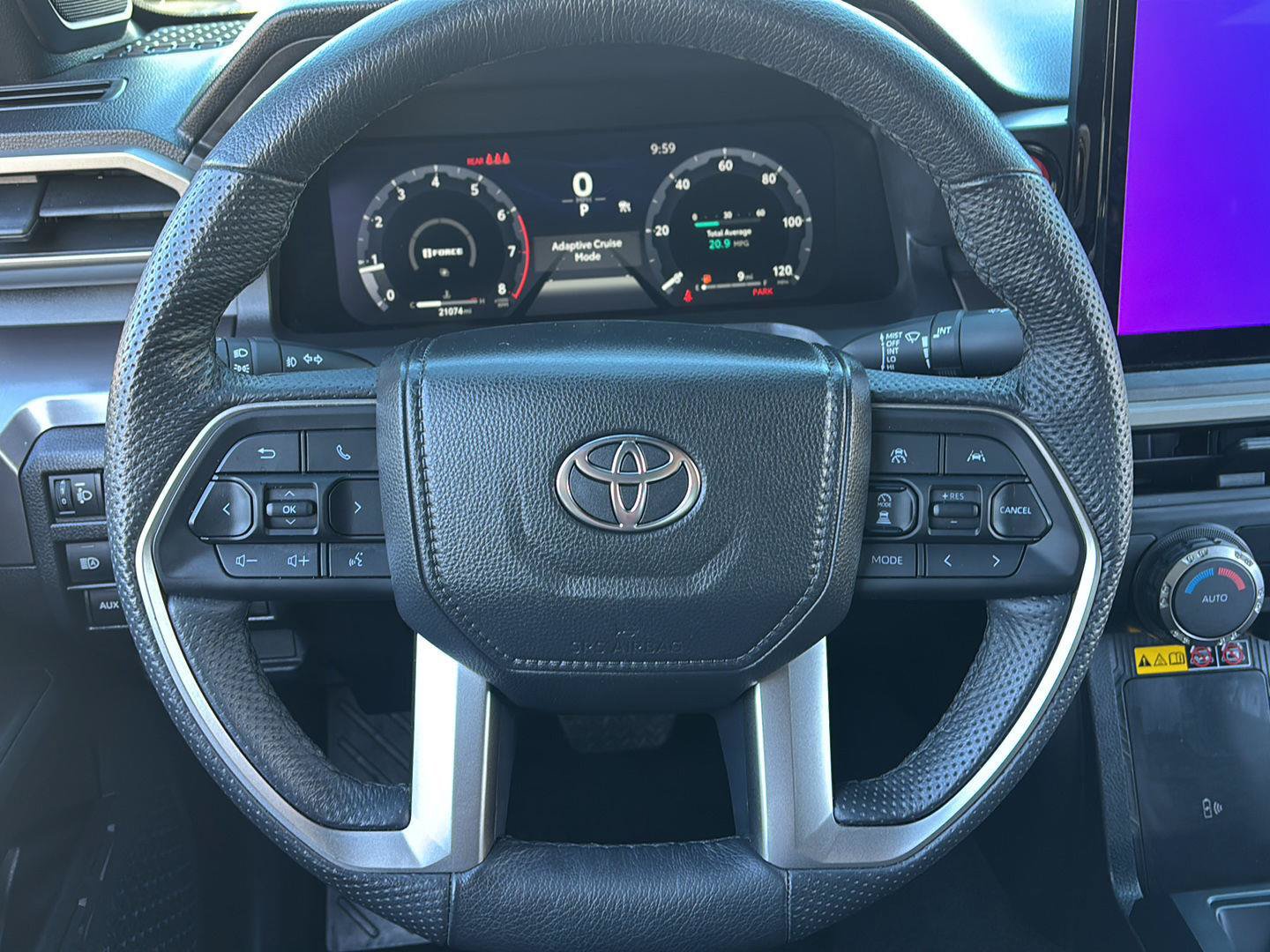 Used 2025 Toyota Tacoma TRD Off-Road w/ TRD Off Road Upgrade Package AWD/4WD image 26