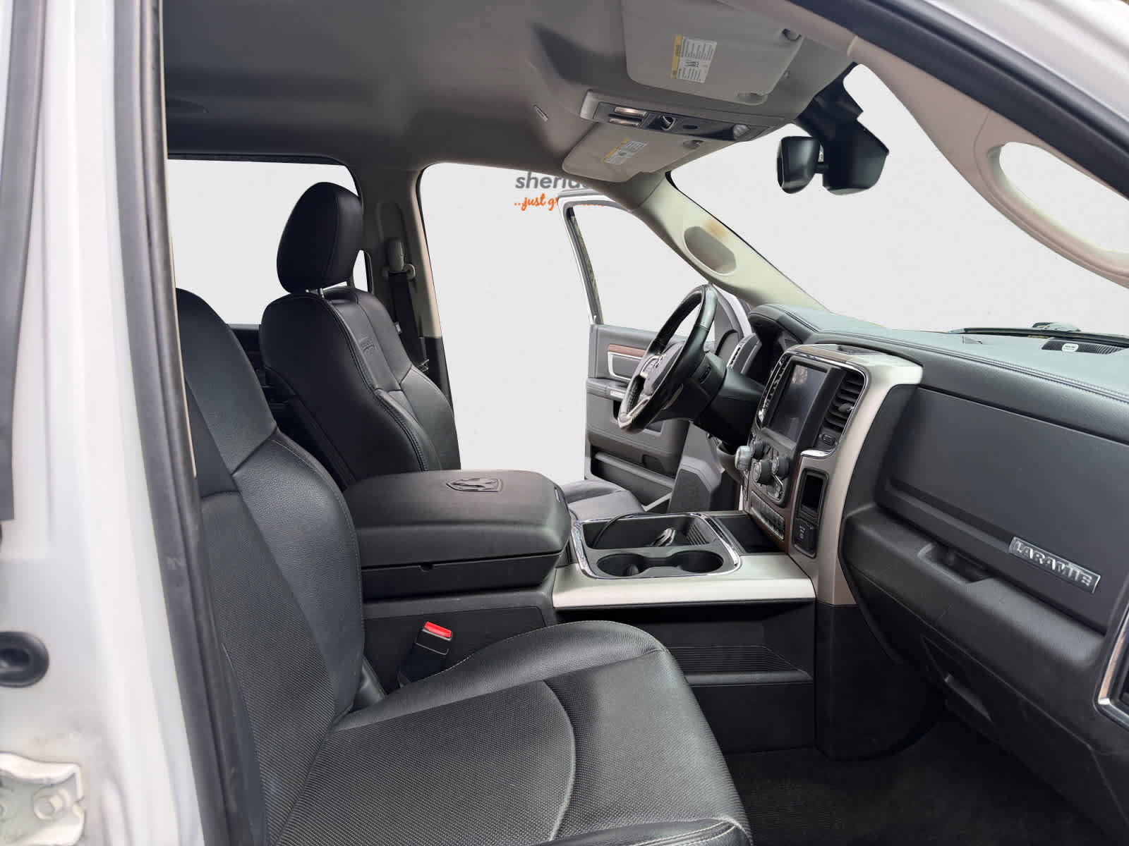 Used 2017 RAM 1500 Laramie w/ Convenience Group image 19
