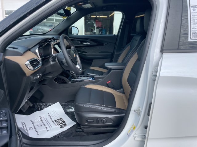 Used 2021 Chevrolet TrailBlazer ACTIV w/ Sun and Liftgate Package AWD/4WD image 19