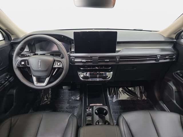 Used 2025 Lincoln Corsair AWD w/ Equipment Group 101A image 9