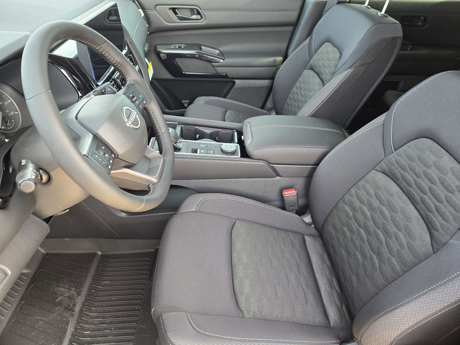 New 2026 Nissan Pathfinder SV image 12