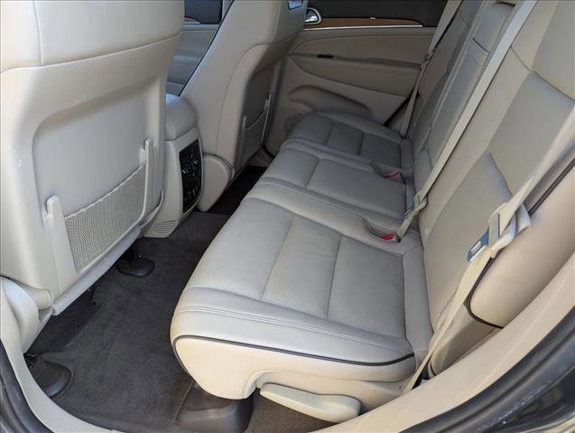 Used 2011 Jeep Grand Cherokee Overland image 19