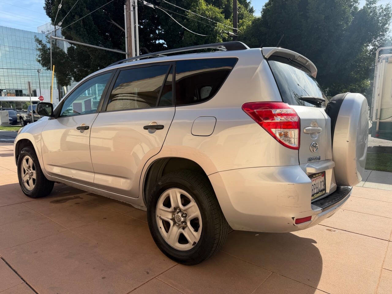 Used 2011 Toyota RAV4 2WD w/ Base L4 Extra Value Pkg image 3