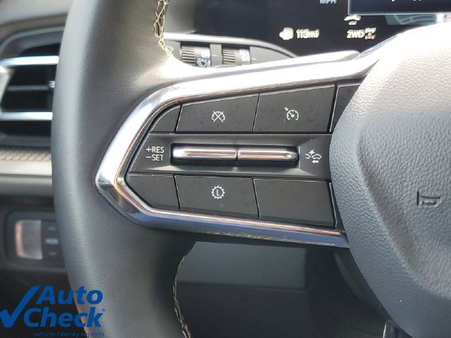 Certified 2026 Chevrolet Traverse LT AWD/4WD image 22