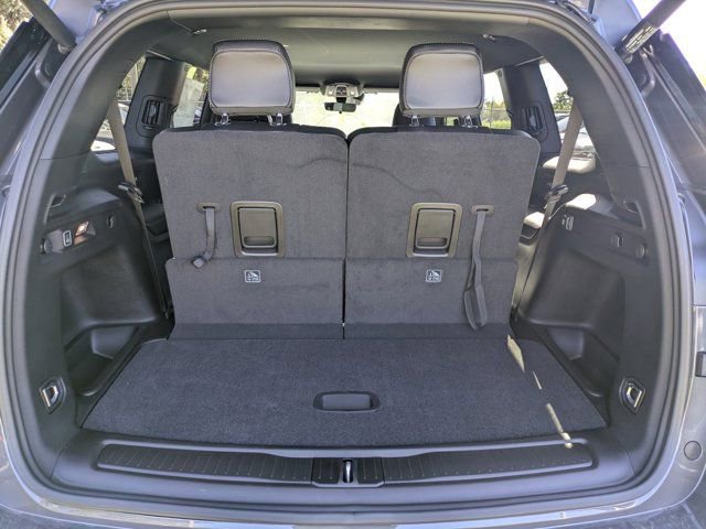 New 2025 Jeep Grand Cherokee L Laredo image 11