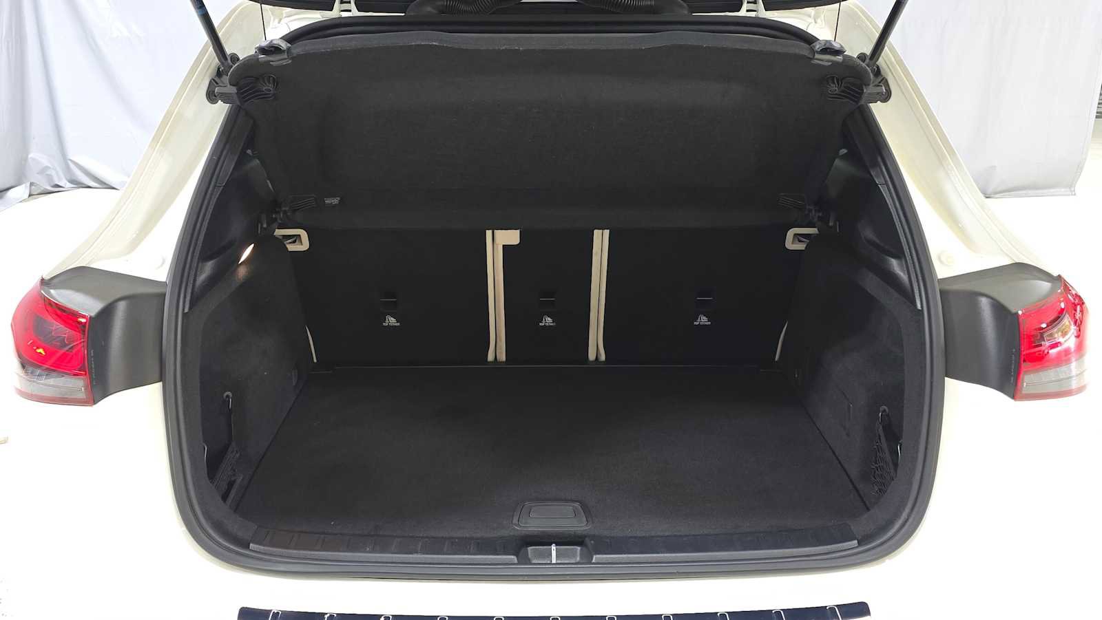 Used 2022 Mercedes-Benz GLA 250 4MATIC image 14