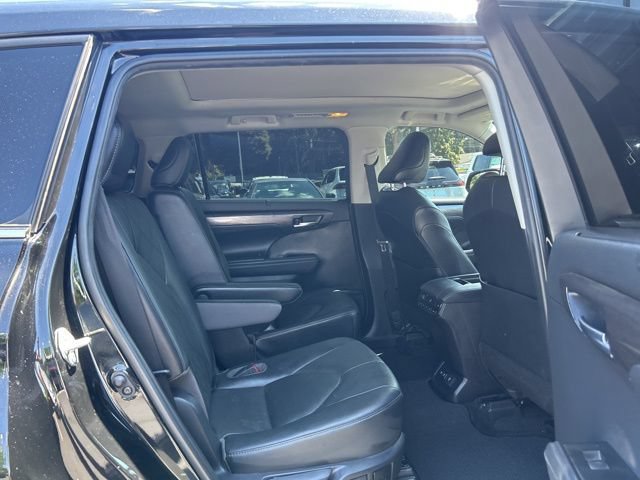 Used 2021 Toyota Highlander Platinum AWD/4WD image 20