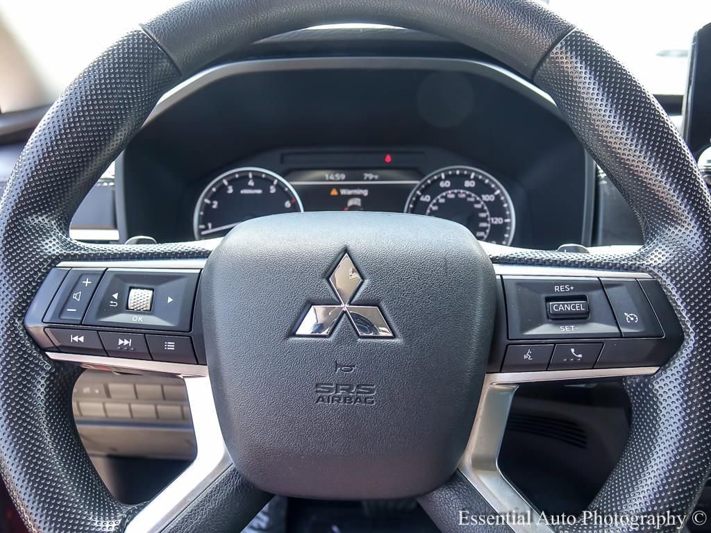 Used 2022 Mitsubishi Outlander ES AWD/4WD image 13