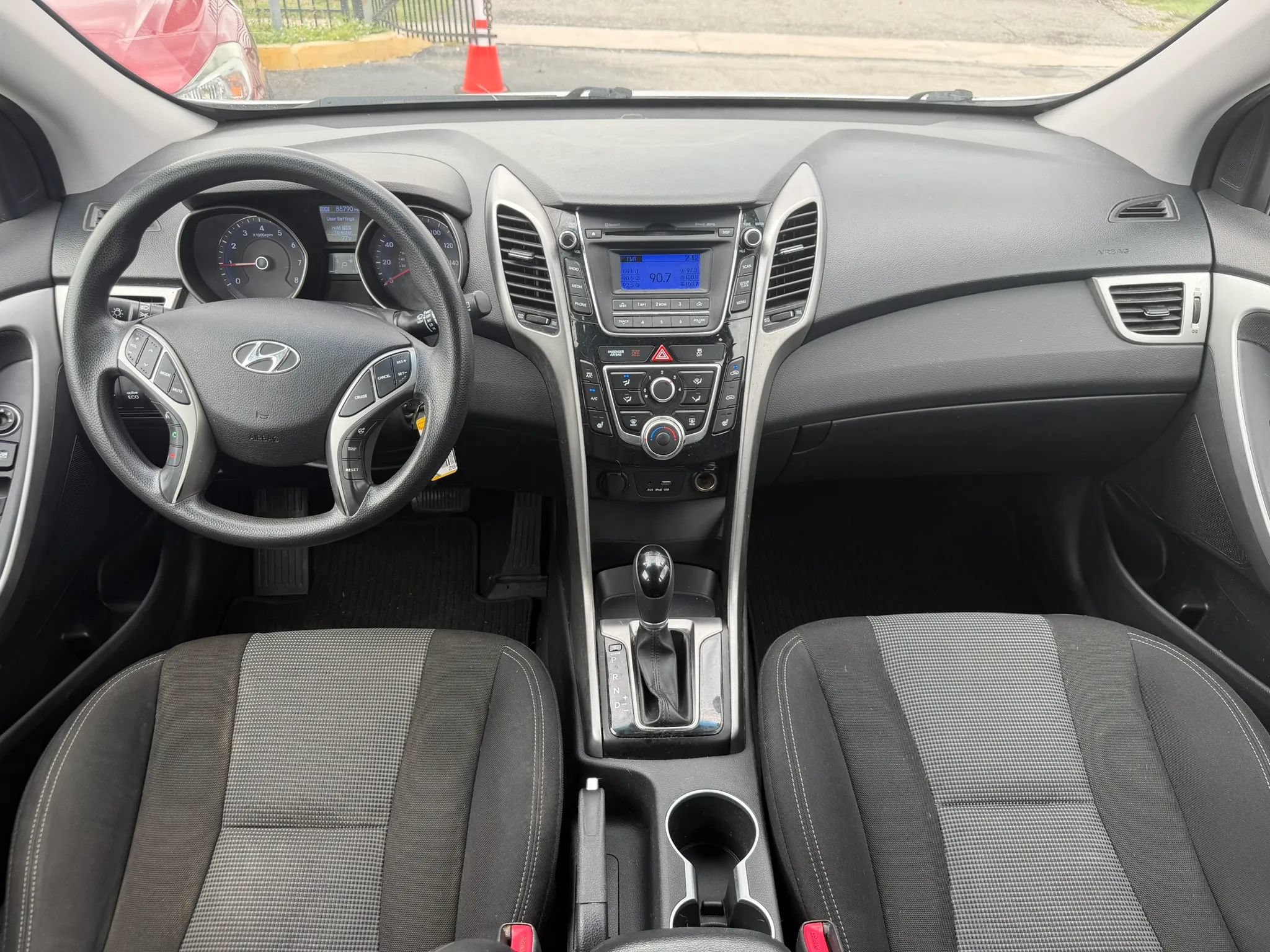 Used 2016 Hyundai Elantra GT FWD image 7