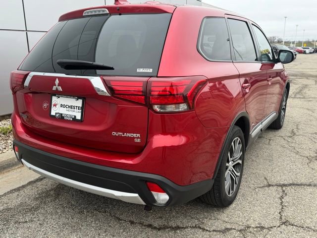Used 2018 Mitsubishi Outlander SE image 36