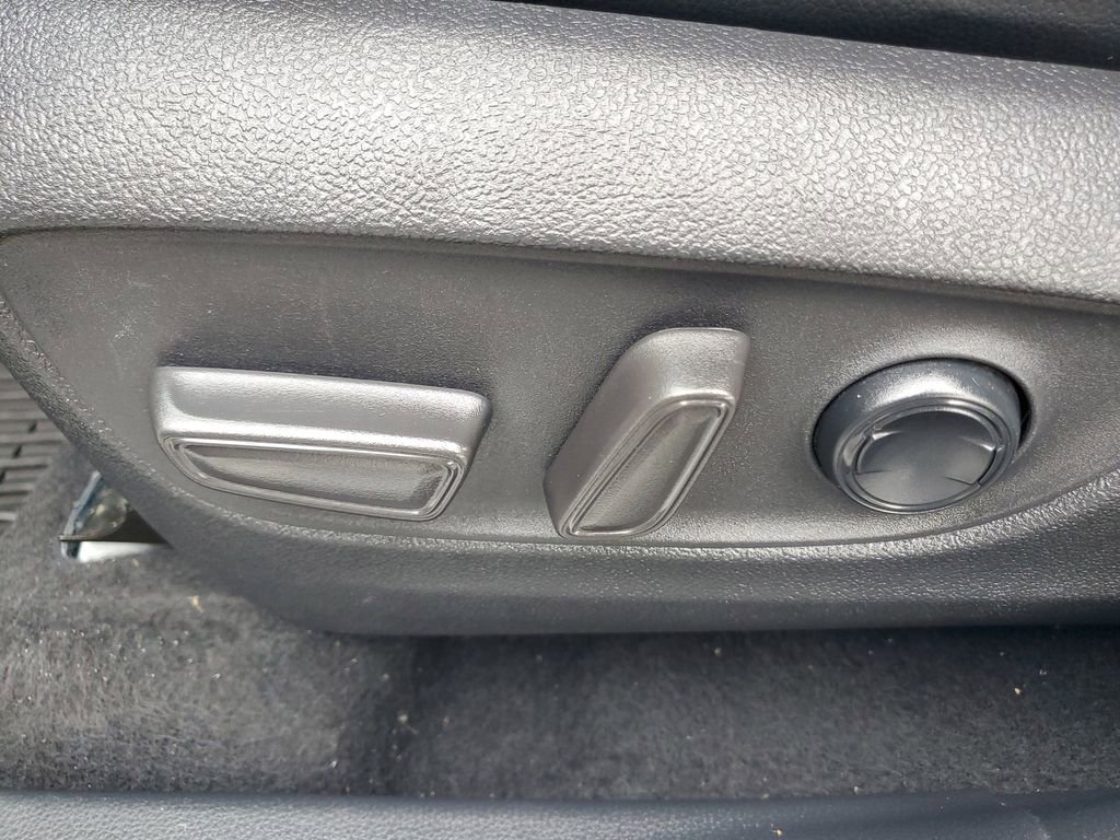 Used 2021 Toyota Highlander XSE image 23