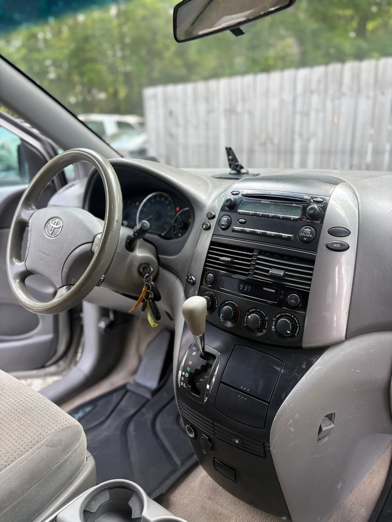 Used 2010 Toyota Sienna LE FWD image 31