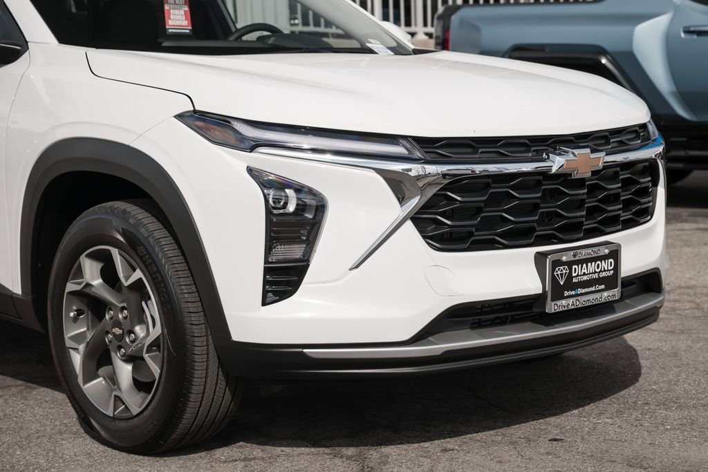 New 2026 Chevrolet Trax LT w/ Driver Confidence Package FWD image 10