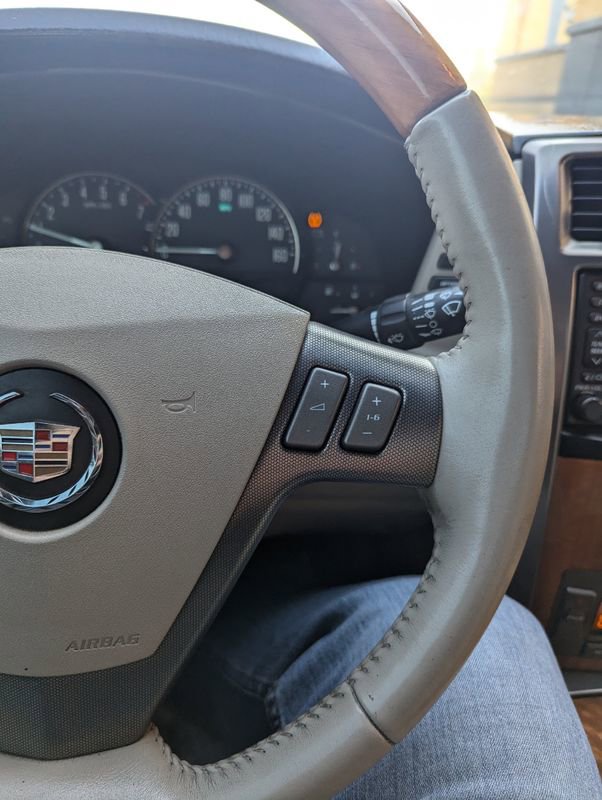 Used 2006 Cadillac XLR image 15