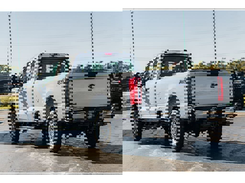New 2026 Ford F250 XL image 3