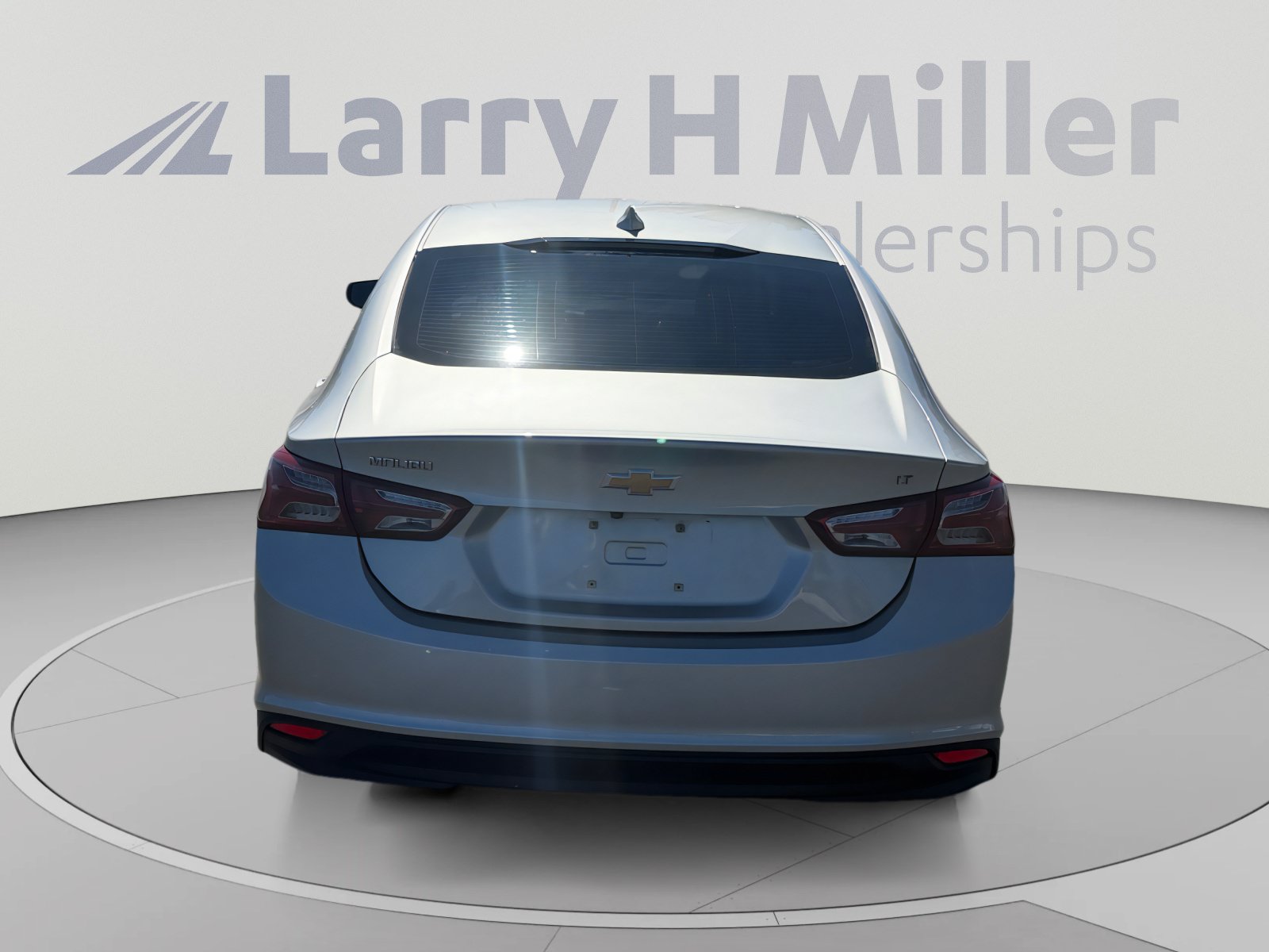 Used 2020 Chevrolet Malibu LT FWD image 4