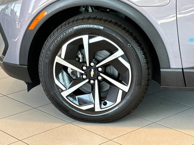 New 2026 Chevrolet Equinox EV LT FWD image 5