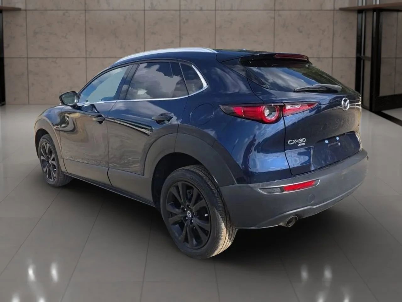 Used 2021 MAZDA CX-30 2.5 Turbo w/ Premium Package image 6