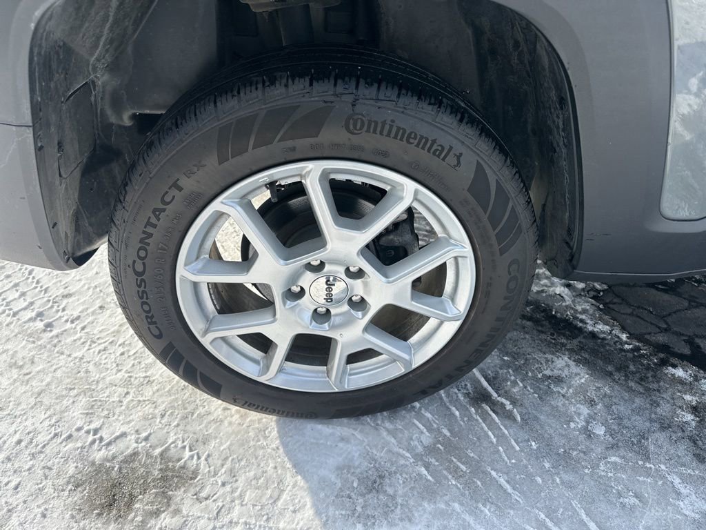 Used 2022 Jeep Renegade Latitude w/ Convenience Group image 40