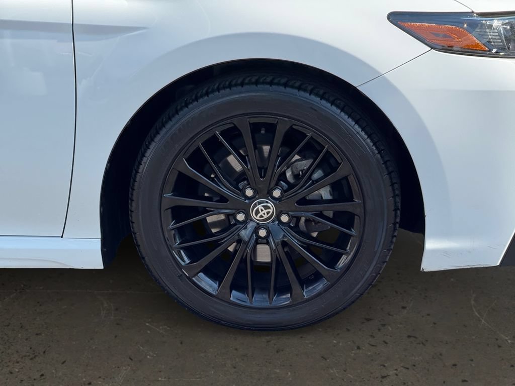 Used 2021 Toyota Camry SE AWD/4WD image 9