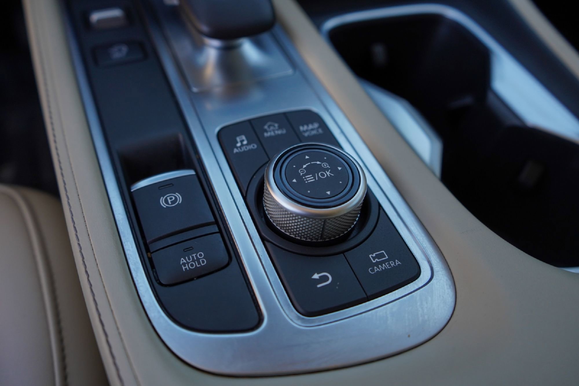 Certified 2023 INFINITI QX60 Luxe w/ Performance Audio Package image 14