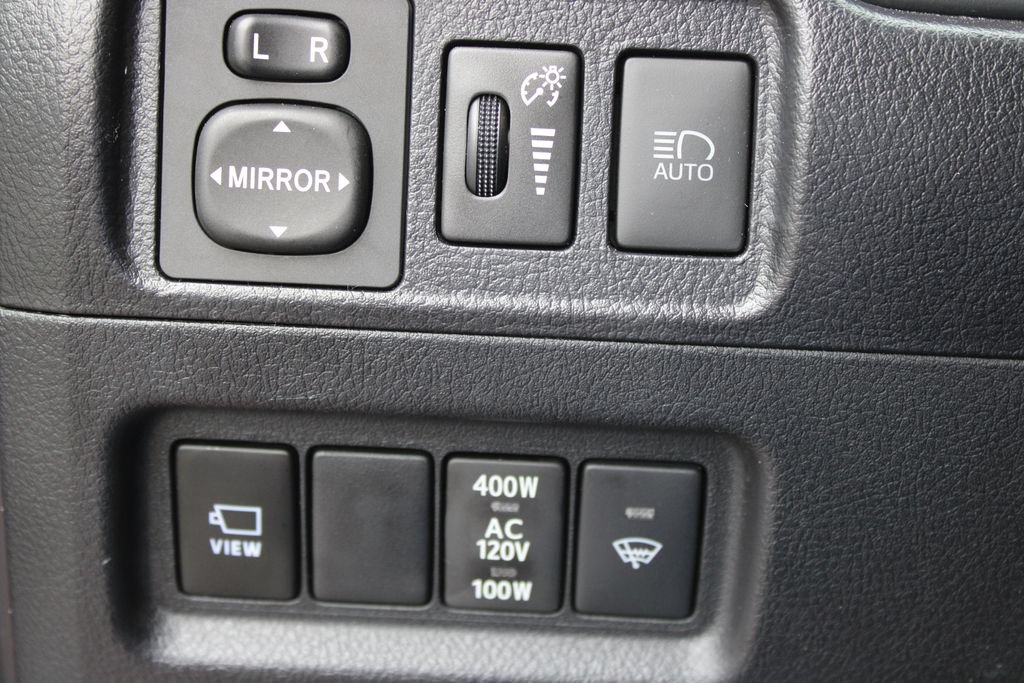 Used 2023 Toyota 4Runner Limited AWD/4WD image 12