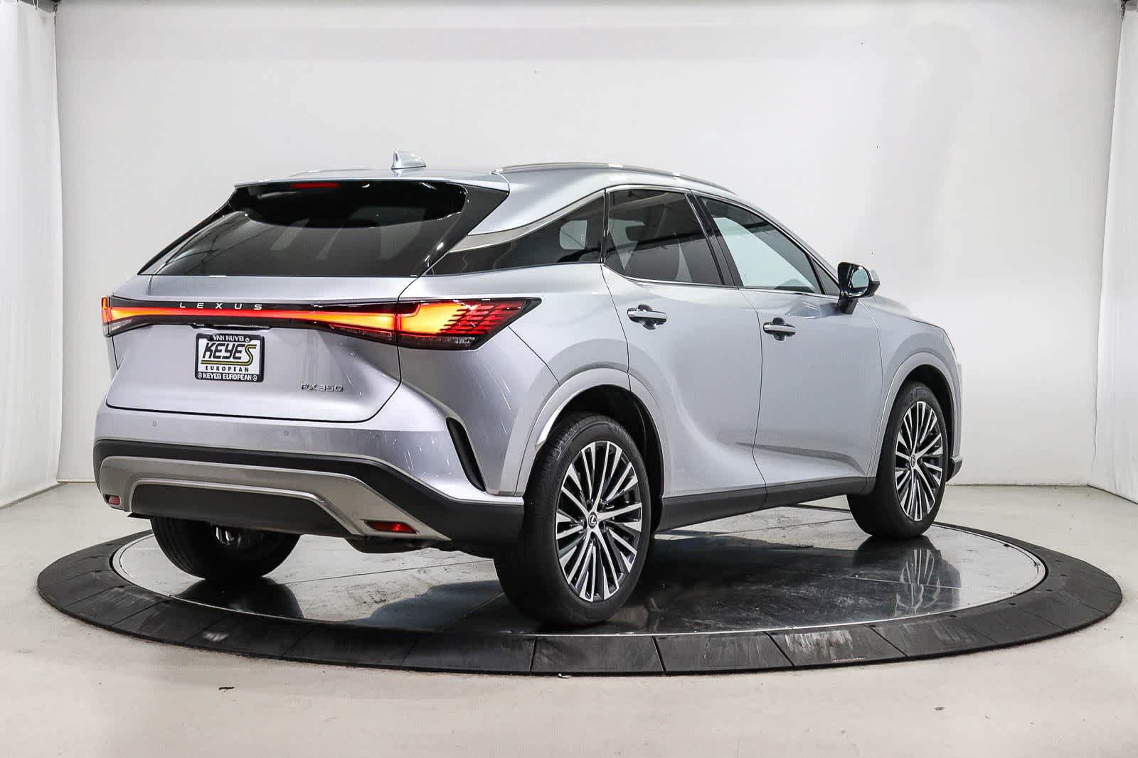Used 2024 Lexus RX 350 Premium Plus w/ Accessory Package (Z1) FWD image 4