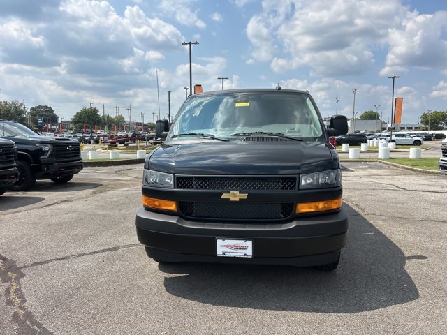 New 2025 Chevrolet Express 2500 image 8