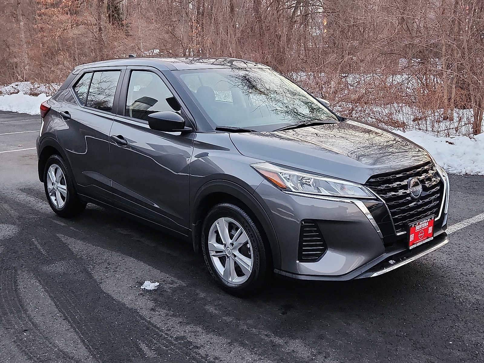 Used 2023 Nissan Kicks S video 3