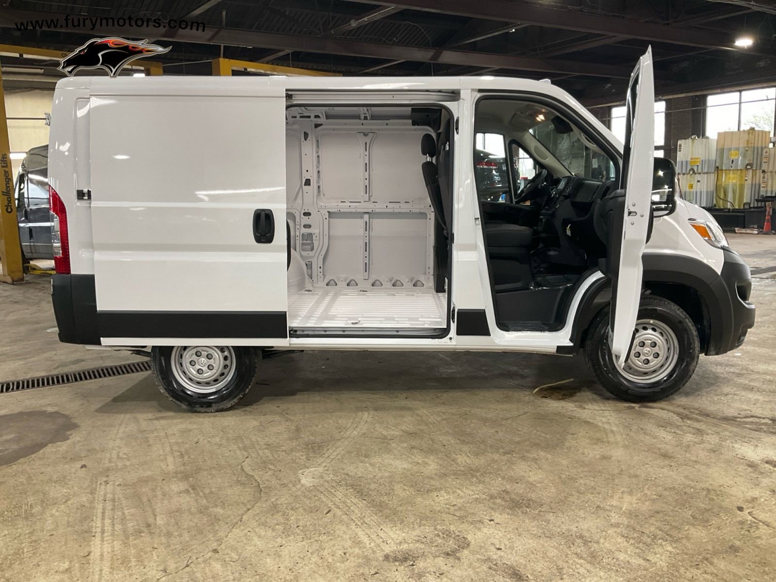 Used 2025 RAM ProMaster 1500 w/ Convenience Group image 18