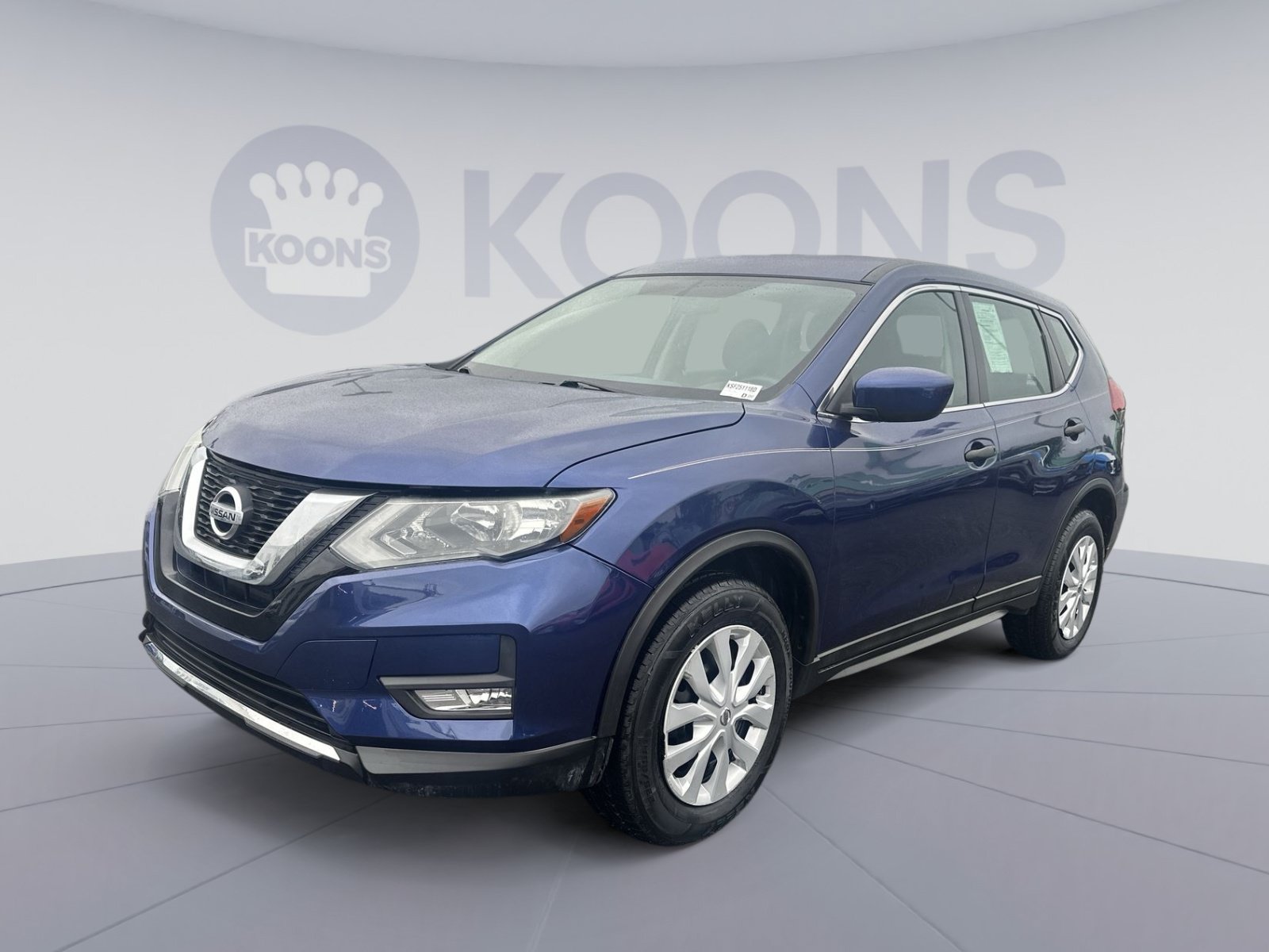 Used 2018 Nissan Rogue S AWD/4WD image 1